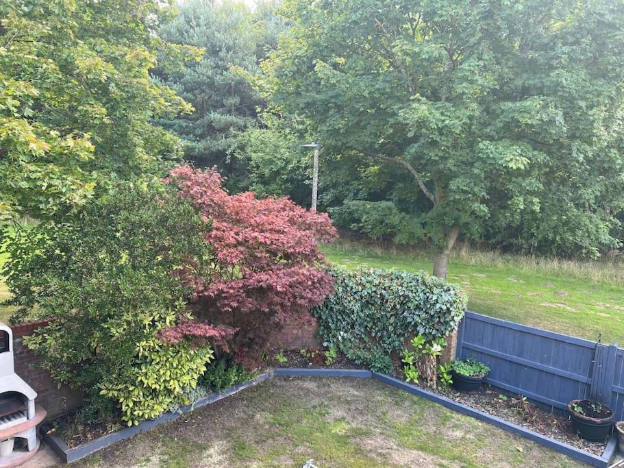 Well Presented 2 Bedroom House Village Holiday Let Strensall Esterno foto